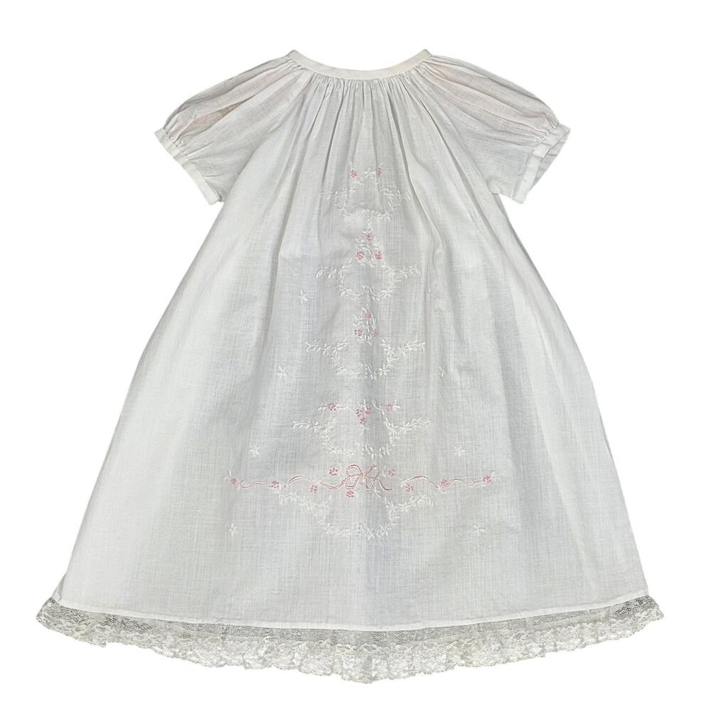 HANDMADE VINTAGE LITTLE GIRLS’ DRESS – 18-20 MO – WHITE WITH FLORAL EMBROIDERY